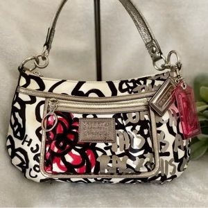 💕Limited Edition 💕 Coach Poppy Graffiti Groovy Handbag